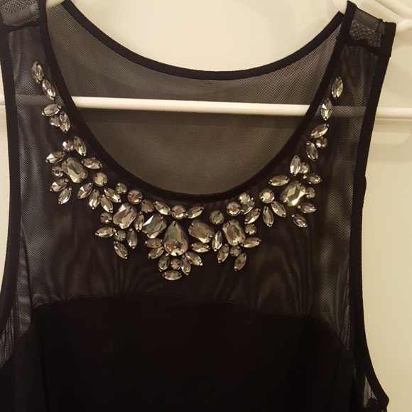 Black mini dress - Picture 2 of 3